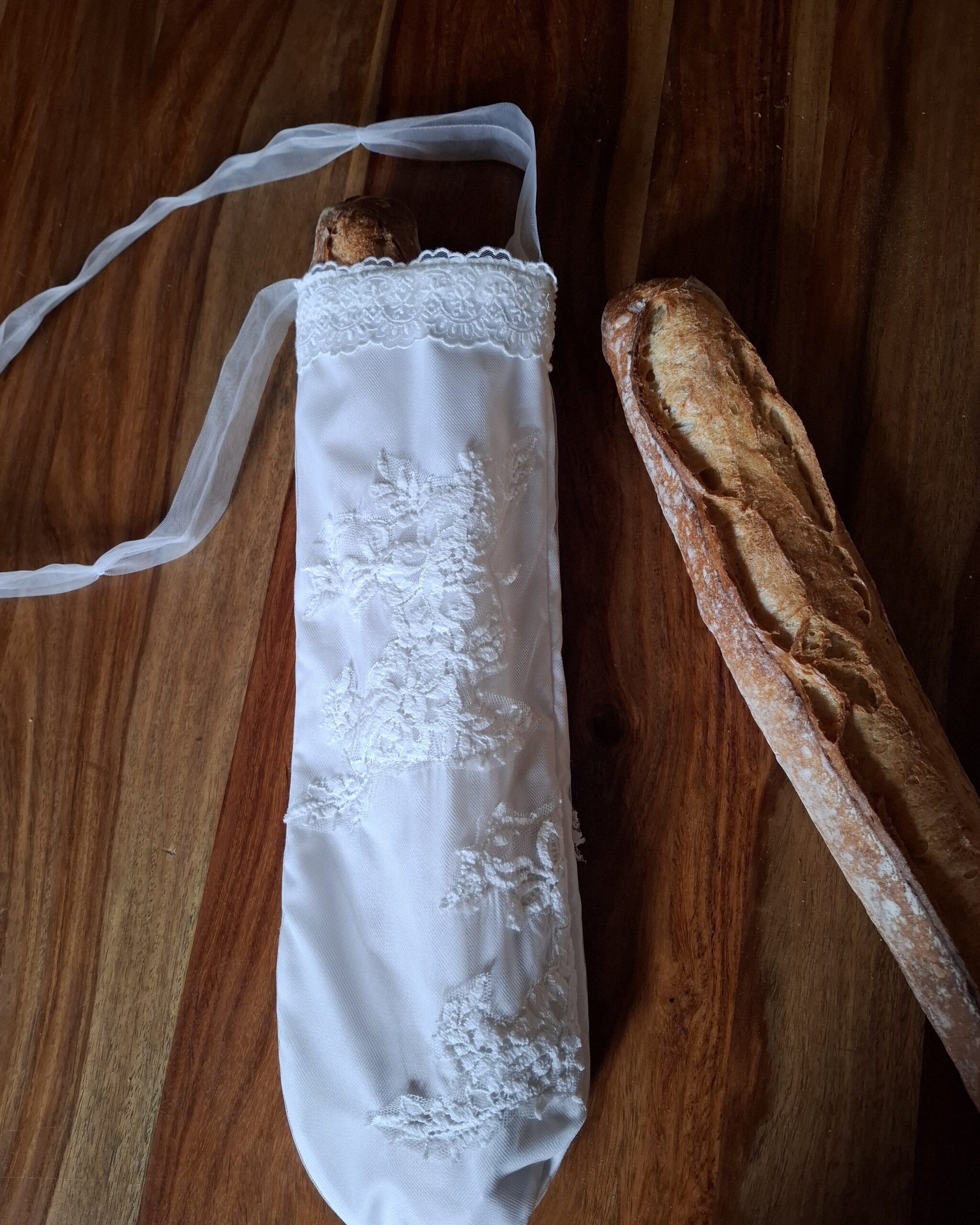 Porte-baguette dentelle de mariée