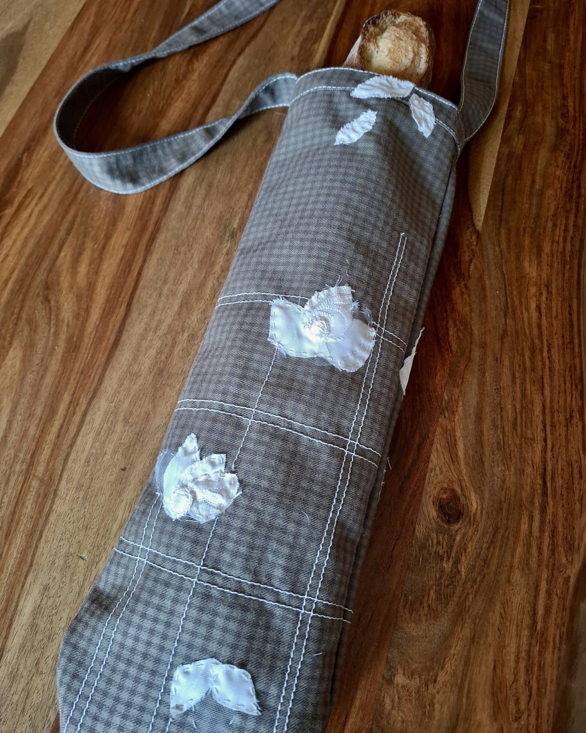 Porte-baguette brodé – Image 2